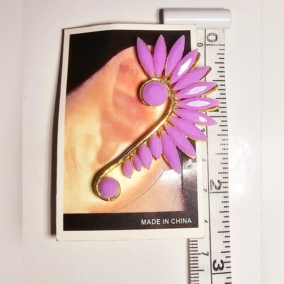 Purple dramatic fan earcrawler earringPurple dramatic fan earcrawler earring - Picture 2 of 5
